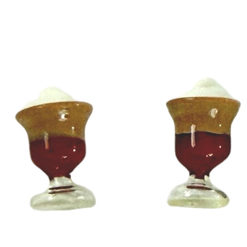 Dollhouse miniature dessert drinks